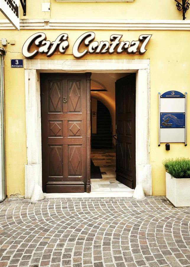 Ferienwohnung Himmelberg 80M2 In Der Altstadt Und Toll Fuer Familien Klagenfurt am Woerthersee Dış mekan fotoğraf